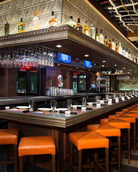 Racks Fish House & Oyster Bar | Downtown Delray Beach