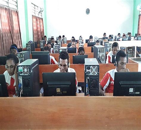 Kirimkan ini lewat email blogthis! UNBK Tahun 2019 Di SMA Kristen Anak Panah Nabire Diikuti ...