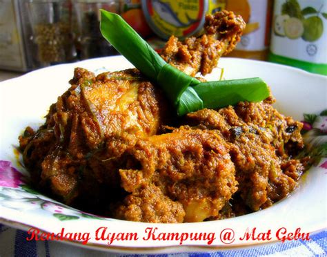 Masukkan ayam ke dalam kuali biar hingga airnya kering sedikit 2. RENDANG AYAM KAMPUNG - Dapur Tanpa Sempadan...