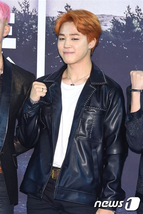 Picturemedia Bts At Press Conference 2015 Bts Live Concert 화양연화 On