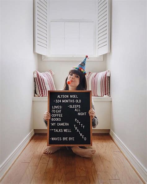 Felt letter board inspiration quotes. Felt letter boards in Europe