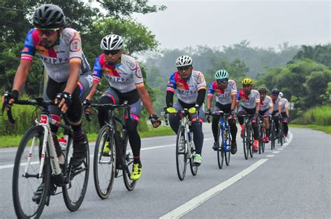 Angka 50 warna emas menunjukkan usia menwa itb adalah 50 tahun yang merupakan tahun emas. USM CYCLING TOUR DE CAMPUS, KAYUHAN SEJAUH 467 KM SEMPENA ...