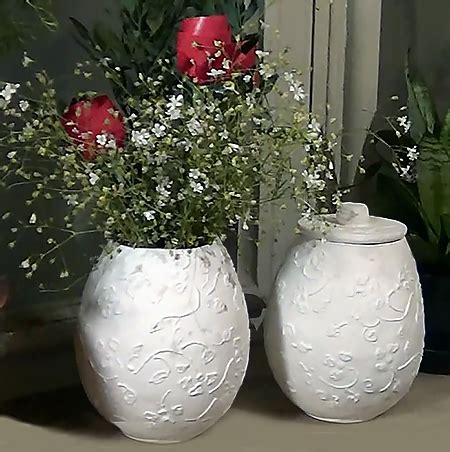It's great for little fingers and grown ups can also make all sorts of wonderful art projects. HOME DZINE Craft Ideas | Make these easy paper mache pots