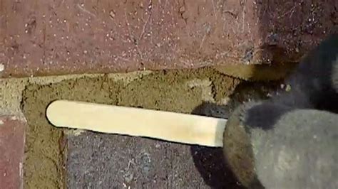 How To Repair Cracked Brick Mortar Joints Brick Mortar Brick Home