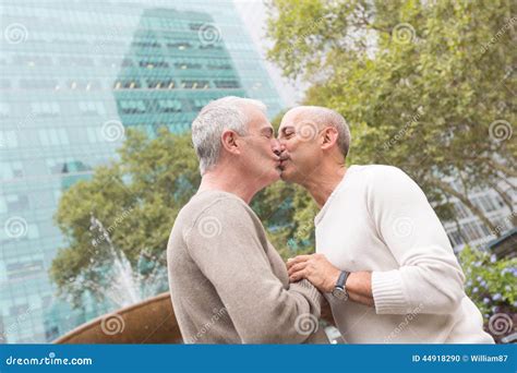 Homosexuelle Paare Stockfoto Bild Von Draussen Paare 44918290