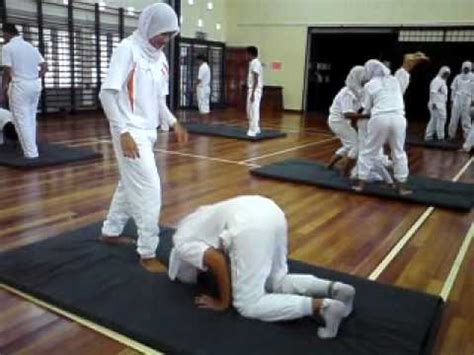Prime gaming fall guys ultimate knockout : ini wilayah tun azhar: PERGERAKAN ASAS