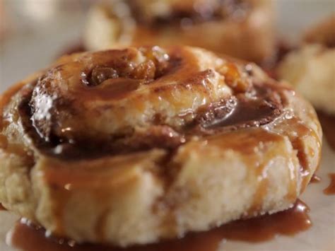 Cinnamon Roll Biscuits With Sweet Tea Caramel Recipe
