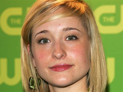 Former Smallville Star Allison Mack Arrested On Allegations Of Involvement With An Alleged Sex