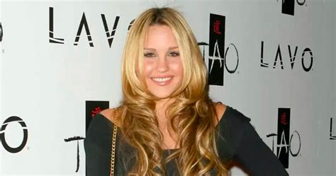 Amanda Bynes Living Sad And Isolated Life After Psychiatric Hold