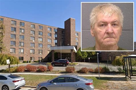 Illinois Man 71 Charged With Murdering Fellow Nursing Home Resident Over Fight About Washing