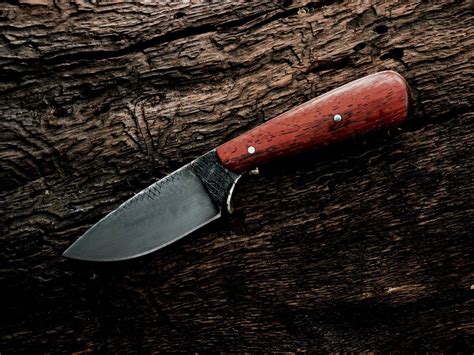 The Pipit Hand Forged Knife Edcbushcraft Review