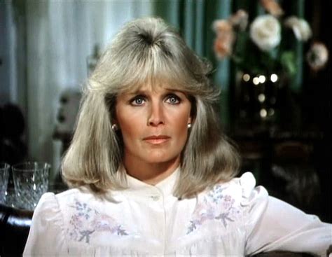 Linda Evans As Krystle Carrington Sitcoms Online Photo Galleries