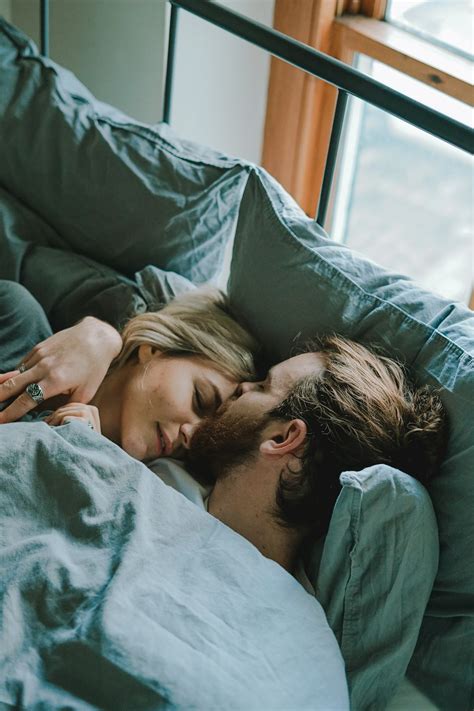500 Cuddle Pictures Hd Download Free Images On Unsplash