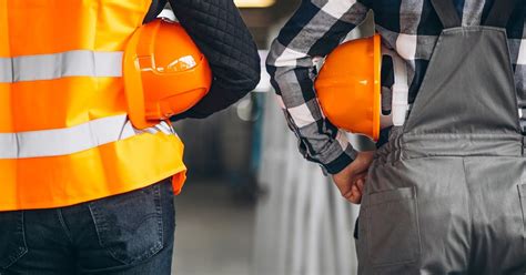ORIGEN DE LOS CASCOS DE SEGURIDAD