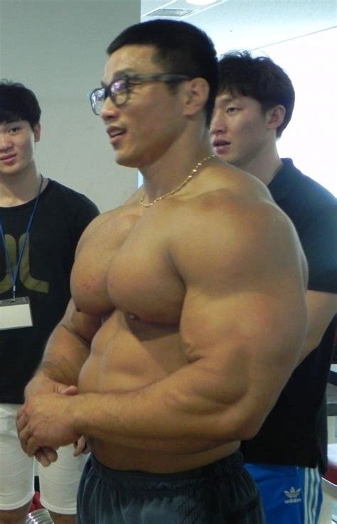 kang kyung won 강경원 korean bodybuilder asian muscle men muscle hunks men s muscle asian men