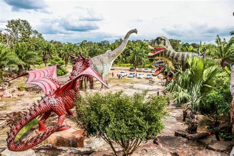 สวนไดโนเสาร์ปราจีนบุรี รีวิวสถานที่ท่องเที่ยว