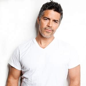 Actor esai morales will deliver a keynote address on indiana university's bloomington campus this fall, part of the university's annual celebration of national hispanic heritage month. Esai Morales Bio - Affair, Married, Wife, Net Worth ...