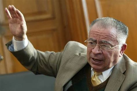 Lee también así fue el desafuero de amlo en 2005. La Jornada: Lógico, que analizara con Fox el desafuero de ...