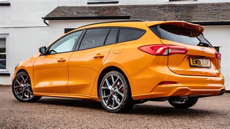 Uk Reviewed Ford Focus St Estate A Stonkingly Great Car