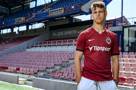 V první lize debutoval v říjnu 2018 jako nejmladší sparťan v historii, bylo mu 16 let, 3 měsíce, 16 dnů. SMH's 50 to follow for 2019/2020 - Page 3 - Miscellaneous - Soccer Manager Worlds Forum