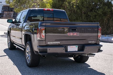 The Sierra S Ez Lift Tailgate Makes It Easier To Lift And Lower The