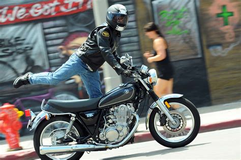 2015 yamaha sr400 tom riles. 2015 Yamaha SR400 First Ride Review