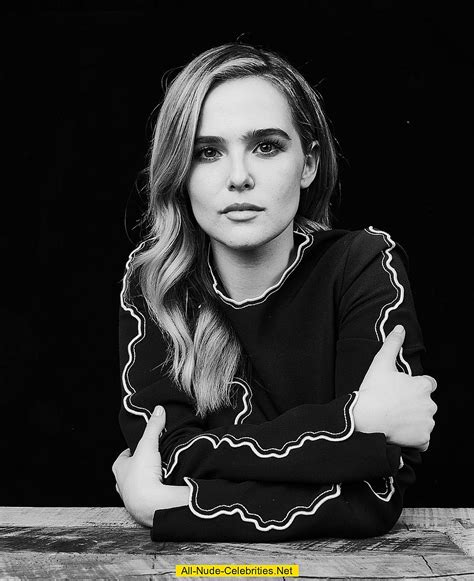 Zoey Deutch Non Nude Posing Photosets