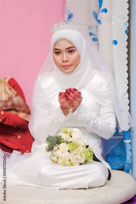 A Muslim Bride Getting Solemnization Malay Traditional Wedding In A Islamic Wedding The Most