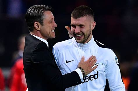 Ante rebic befindet sich in seinem zweiten leihjahr bei eintracht frankfurt. Eintracht Frankfurt gewinnt Pokalfinale: Niko Kovac verzeiht Ante Rebic den Rempler - Fußball ...