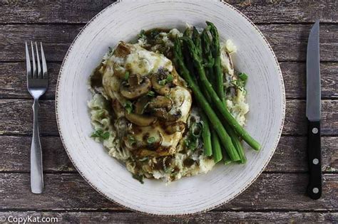 1/2 cup all purpose flour 1 tablespoon essence, recipe follows 4 skinless boneless chicken breasts, pounded 1/2 inch thin 1 tablespoon olive oil 4 tablespoons butter 3 cups sliced mushrooms 1 1/2 cup marsala wine 2 cup. Cheesecake Factory Chicken Madeira | Recipe | Copykat ...