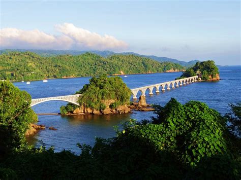 Dentro de la península de samaná se encuentra el pueblo del mismo nombre, situado a. Foto: Grand Bahia Principe Cayacoa - Santa Bárbara de ...