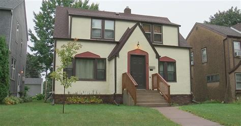 Suspect Burglarizing St Paul Homes While Residents Are Inside Cbs Minnesota