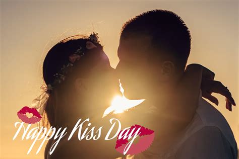 Kissing Wallpapers Top Free Kissing Backgrounds Wallpaperaccess