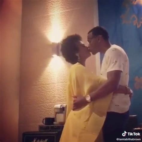 Jon & tabitha's wedding in leavenworth, wa. Tabitha Brown Is Spreading Joy and Veganism on TikTok ...
