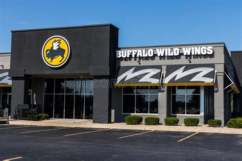 Initially sales were high and the business expanded rapidly to more than 40. Mishawaka - Circa Im August 2018: Walmart-Einzelhandels ...