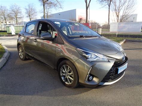 Toyota Occasions Plus Toyota Yaris 100h Dynamic 5p 2017 à Chenove