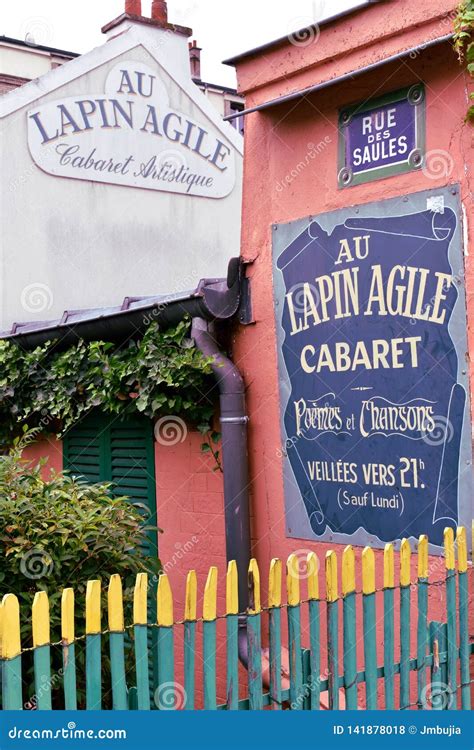 Au Lapin Agile Famous Cabaret At Montmartre Paris France 14 Aug 2018