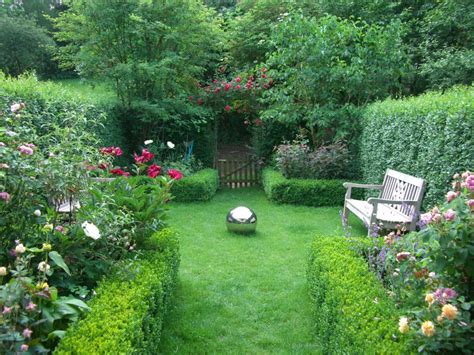 Das zum 01.07.21 frei werdende reihenhaus hat. Reihenhausgarten in Coburg - Gartendesign Lauenstein