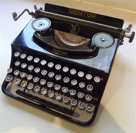 Oztypewriter Remtor Portable Typewriter From Hungary
