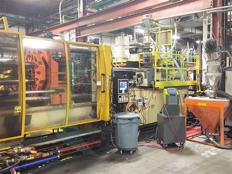 Ningbo haitian huayuan machinery co.,ltd. 1998 500 Ton Husky, 80 oz. Injection Molding Machine for Sale