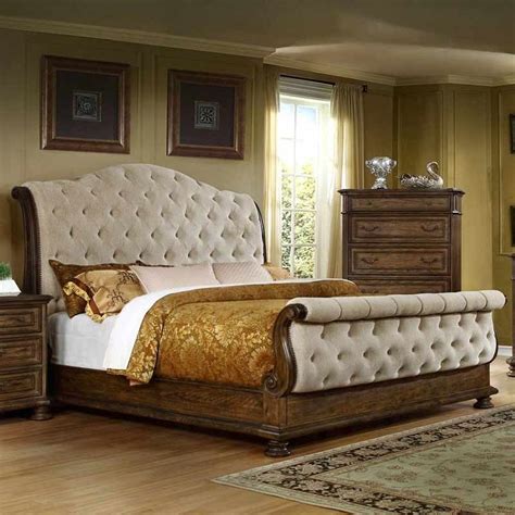 California king bed, 2 x nightstands only. 40 Popular California King Beds Designs - Trendehouse ...