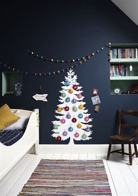 Find 25 easy christmas treats you can make with your kids! 10 Lovely Christmas Decorating Ideas for Kids Bedroom