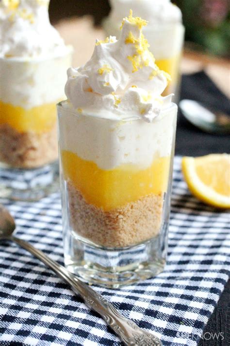 How to cook chinese food, lotus crisp_snack_dessert_pastry. Dessert in a glass: Layered tangy lemon curd and shortbread