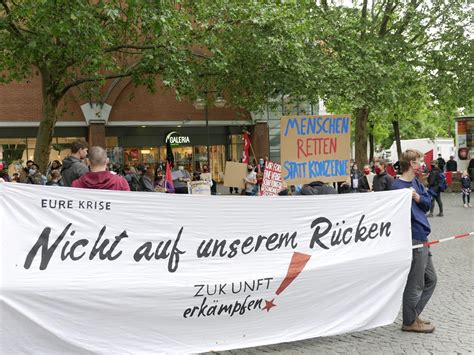 Eure Krise Nicht auf unserem Rücken Kundgebung in München Zukunft