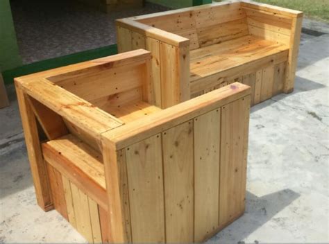 Buat sendiri meja kayu dari palet kayu jati belanda. Perabot Kayu Pallet: tempahan perabot pallet dengan harga ...
