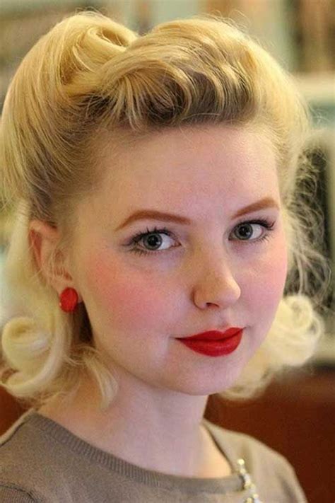 Actually, 40's hairdos are one of the most stylish. Vinyl Stereo Suitcase Built in 2020 | Retro hairstyles ...