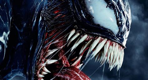 A failed reporter is bonded to an alien entity, one of many symbiotes who have invaded earth. Веном - отзыв о фильме, обзор на кино, рецензия | Venom ...