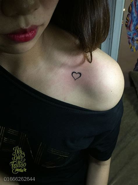 Heart tattoos are just amazing and carries rich symbolism of love and life alongside an array of meanings. Hình xăm đẹp, hình xăm nhỏ, hình xăm nữ, hình xăm trái tim ...