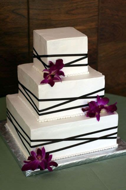 30 Gorgeous Square Wedding Cake Ideas Weddingomania