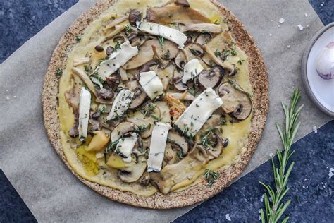 Vegan Mushroom Pizza With Creamy Roasted Garlic Sauce
